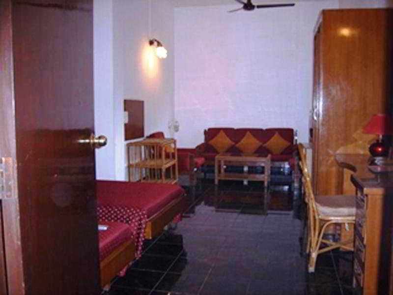 מומביי The Cottage מראה חיצוני תמונה